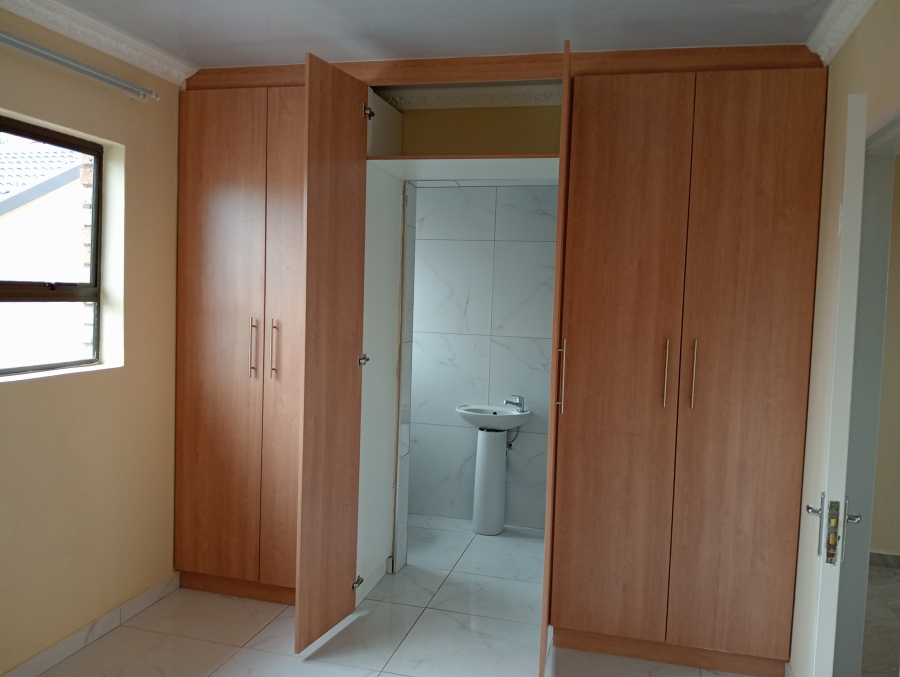 To Let 1 Bedroom Property for Rent in Tlhabane West North West